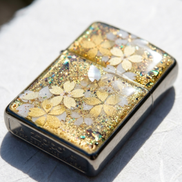 Zippo「魅」 【名入れ】【送料無料】 和柄 ジッポ 桜 職人 手作り ZIPPO ライター 灰皿 和風 桜色 さくら ハンドメイド 記念日 誕生日 プレゼント ギフト 贈り物 お祝い 伝統 工芸 人気 おしゃれ かっこいい 喫煙具 婚約 結婚記念日 古希 喜寿 米寿 敬老の日 父の日 母の日 クリスマス バレンタイン 電子タバコ ケース アイコス イルマ 加熱式タバコ