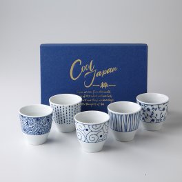 Cool Japan -粋- 湯呑み 江戸小紋 5個セット 日本製 美濃焼 和 和風 落ち着いた 色合い 電子レンジ対応 食洗機対応 おしゃれ カップ タンブラー 和モダン ナチュラル シンプルデザイン 新生活 結婚祝い 来客用 スタッキング収納 飲みやすい 持ちやすい 小ぶり 飲料用 多用途