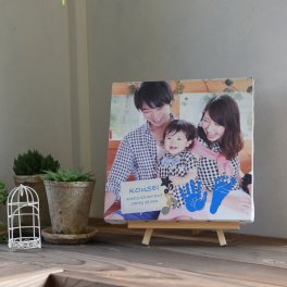 【ベビーキャンバスＡ手足型】 （送料無料※一部地域を除く） お仕立券 体験ギフト 手形 足形 手形足形キット同封 ベビー・マタニティ記念品 メモリアル 男の子 女の子 赤ちゃん ベビーギフト 出産 誕生日 インテリア