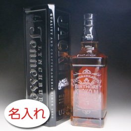 【名入れ お酒 彫刻 × ジャック ダニエル ブラック 正規・700ml / メーカーメタル箱】かっこいいメタル缶 Jack Daniel's ウイスキー 名前入り 名前入れ オリジナル プレゼント ラベル ギフト 刻印 レリーフ 結婚祝い 結婚記念 還暦祝い 記念日 誕生日祝い 定年 退職祝 退職記念 贈り物 いい夫婦 インスタ映え SNS映え 父の日 母の日 卒業記念 古希祝 喜寿祝