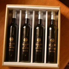 リキッドアイスコーヒー【4本セット】贈答用 ギフト対応 瓶 本格 アイスコーヒー 無糖 スイート ビター 500ｍｌ 4本 まろやか 無糖 味わい ストレート 高級アイスコーヒー 珈琲 コーヒー KOUFUKUYACOFFEE 父の日 母の日 夏ギフト お中元 暑中見舞　御歳暮　寒中見舞い　誕生日　出産内祝い ご機嫌伺い 手土産 御供 感謝 ラッピング のし メッセージカード
