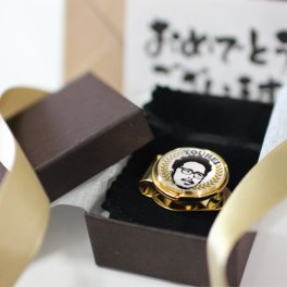 似顔絵入り名入れゴルフマーカー★SNSで大人気！似顔絵入りのゴルフマーカーです★似顔絵のオリジナルゴルフマーカー・コンペ記念品・ゴルフ大会・父の日 母の日・送別会・上司・先生・転職・退職・卒業・卒園の記念品や誕生日・還暦祝いなどのお祝いに(クールタッチ)