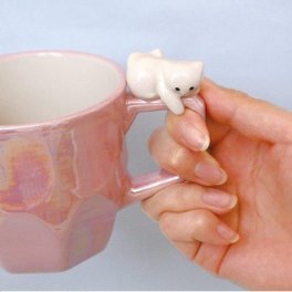 Playing cat luster mug じゃれ猫ラスターマグ あなたの指にネコがじゃれつくマグカップ