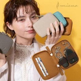 スマートキー 2個収納 ケース レディース キーケース 車 鍵【名入れ 可能】【ネコポスで送料無料】カードケース 付き 家の鍵 収納 革 本革 牛革 レザー ブランド mieno nova spira シンプル しっかり かわいい ギフト プレゼント (07000491r) 定年退職 バレンタイン 成人祝い