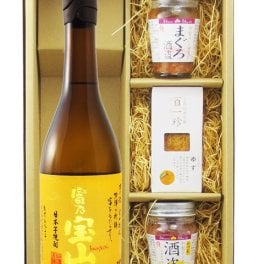 ★ 送料無料 ★ 富乃宝山 ( とみのほうざん )  720ml + 人気おつまみ3点セット 【 芋焼酎 】【 要冷蔵 】【 2434 】【 ハロウィン 贈り物 ギフト プレゼント 誕生日 結婚のお祝い 】