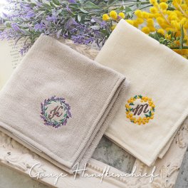 敬老の日 プレゼント ギフト 2026 今治タオル イニシャル ハンカチ ミモザ ラベンダー刺繍 レディース 誕生日 お祝い 贈り物 記念品 かわいい 綿100% 日本製 今治 タオルハンカチ 祖母 おばあちゃん 実用的 おしゃれ 趣味グッズ もらって嬉しい センスがいい 