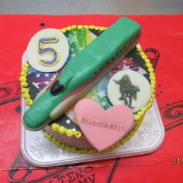 乗り物ケーキ【2】5号サイズ(直径15cm) 恐竜ケーキ 立体ケーキ 写真ケーキ 似顔絵ケーキ 乗り物ケーキ 車ケーキ バースデーケーキ オリジナルケーキ オーダーメイド 超立体 記念日 クリスマス お誕生日 還暦 結婚記念日 お祝い 恐竜好き 写真入る