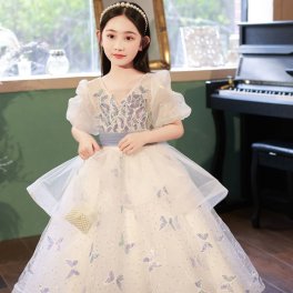 子どもドレス ロング　蝶　半袖　五分丈　スパンコール刺繍　ピアノ発表会 お遊戯会　フォーマル 蝶柄 フラワーガール ボリューム　ふんわり 女の子ドレス プリンセスドレス 誕生日 結婚式 キッズドレス　レイヤード　パステルブルー　儚げ　100 110 120 130 140 150 160