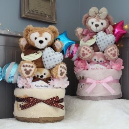 おむつケーキ 出産祝い シェリーメイ ダッフィー ディズニー パペット 2段 女の子 男の子 人気 赤ちゃん 熨斗 メッセージカード ギフトセット 誕生日プレゼント ハーフバースデー ベビーシャワー オムツケーキ パンパース ギフト包装 送料無料 duf2000