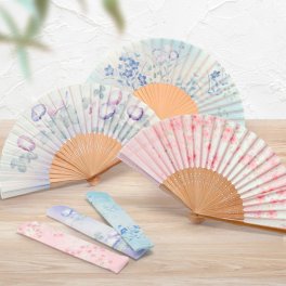 【手書き名入れ無料】 扇子 女性 レディース 紙箱入り 送料無料 扇子袋セット 花の詩 母の日 敬老の日 誕生日 名前入り プレゼント by 結納屋 長生堂