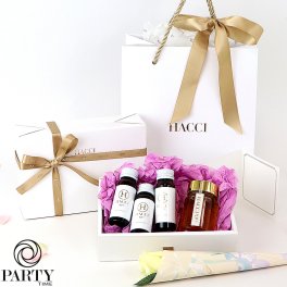 HACCI(ハッチ)  【ギフトセット】ハニーコラーゲンスライドBOXセット　　　コスメ 化粧品 デパコス ギフト プレゼント ブランド 高級 女性 人気 ラッピング ブーケ 母の日 ホワイトデー クリスマス 誕生日 キット コフレ 彼女 記念日 女友達 感謝【季節のソープフラワーブーケ】