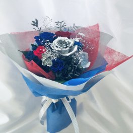 プリザーブドフラワー青と赤い薔薇にシルバーローズの魔法の枯れない花束【リボンラッピング付き】