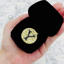 【名入れ】イニシャル ゴルフマーカー マグネット オリジナル 誕生石 おしゃれ シルバー ゴールド スワロフスキー 宝石 キラキラ 可愛い おしゃれ 帽子 アウトドア 交流会 スポーツ女性 男性 ペア ギフト プレゼント お祝い【無料ラッピング】