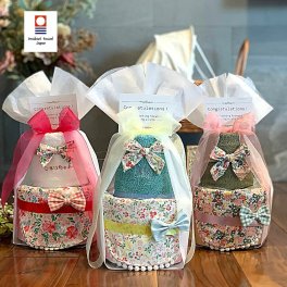 【リバーシブルスタイとヘアバンド】おむつケーキ 今治タオル 名入れ刺繍！出産祝い ドレス ダイバーケーキ 今治タオル エレガント キュート かわいい ヘアバンド ベビーギフト 女の子