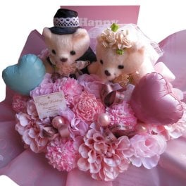 結婚記念日 プレゼント ウェディングベアー 花束風ギフト 枯れない アートフラワー ハート バルーン入りギフト カラフル仕上げ 置いて飾れるアレンジメントタイプ 