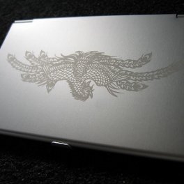 アルミカードケースシルバー名刺入れ 彫刻 15枚収納　名入れサービス!!  【就職祝い・卒業祝い・父の日・誕生日】