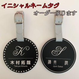 ○ネームタグ○ ゴルフ イニシャル ネームプレート○ホワイト ブラック○ベルト付　ゴルフバック用