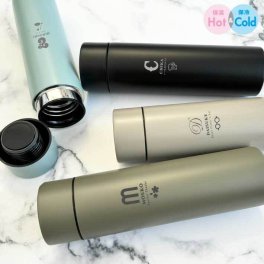 【名入れ 無料】L6 シンプル サーモ ステンレスボトル 370ml《 イニシャル》(水筒 名入れボトル ステンレスボトル 保温 保冷 マイボトル 真空 魔法瓶 マグボトル ギフト プレゼント 誕生日 通勤 通学 子ども 記念日 父の日 母の日 おしゃれ かわいい シンプル)