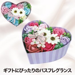 お花の入浴剤 バスフレグランス 【選べる特典付】 ハートボックス バスフレ ボックスアレンジ 入浴剤 泡風呂 バラ風呂 香り ソープフラワー ハート型 バスボム 薔薇 お花 飾り ルームフレグランス 箱入り フラワー おしゃれ かわいい クリスマス プレゼント 贈り物 お祝い