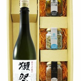 ★ 送料無料 ★ 獺祭 純米大吟醸45 720ml ＋ 鮎のおつまみ3種セット【 日本酒・おつまみセット 】【 6330 】【 ハロウィン 贈り物 ギフト プレゼント 誕生日 結婚のお祝い 】