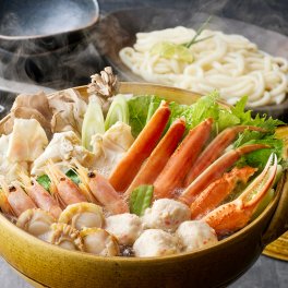 【送料無料】海鮮かに鍋セット 3～4人前【誕生日 結婚祝い 出産祝い 還暦祝い 結婚記念日 送別会 お祝い 引越し祝い 新築祝い 初節句 古希 喜寿 傘寿 お返し 内祝い お見舞い 快気祝い 金婚式 銀婚式 パーティー 景品 賞品 グルメ 母 父 女性 男性 両親 友達 親戚 上司 先輩 後輩 家族 子供 大人 彼氏 彼女 夫婦】【敬老の日 残暑見舞い】