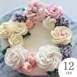レビューを書いて送料無料フラワーケーキ12cm（4号、2~4人用） 【 記念日 婚約 プロポーズウエディング　バタークリーム　敬老の日　お盆　冠婚葬祭 母の日 BOX入り 手作り ギフト プレゼント ホワイトデー 人気 かわいい 無添加】