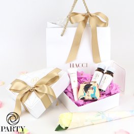 HACCI(ハッチ)  【ギフトセット】ベストトライアル ギフトセット　コスメ 化粧品 デパコス ギフト プレゼント ブランド 高級 女性 人気 ラッピング ブーケ 母の日 ホワイトデー クリスマス 誕生日 キット コフレ 彼女 記念日 女友達 感謝【季節のソープフラワーブーケ】
