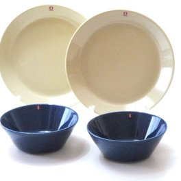 ブランドロゴ入りボックス付属　イッタラiittala ティーマ　ボウル・プレート　ペア（ビンテジブルー、リネン）【ブランド食器セット】【北欧】【御結婚御祝・内祝・新築御祝・還暦御祝・御礼・寿・ギフト包装可能】