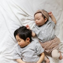 【Bunny T-shirt】名入れ  tシャツ 出産祝い 男の子 女の子 親子 コーデ ペアルック 姉妹 兄弟 お揃い 甥っ子 姪っ子 キッズ ベビー ロンパース 誕生日 プレゼント 家族 リンク 名前入り 内祝い ナチュラル シンプルBabybaby