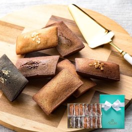 フィナンシェ 詰め合わせ  高崎フィナンシェ「OMOTENASHI GIFT」14個入 送料込（北海道・沖縄別途送料400円）高級 フィナンシェ ギフトBOX おいしい　贈答 手土産 メッセージカード 焼き菓子 ギフト お歳暮 誕生日 出産祝い 御祝 