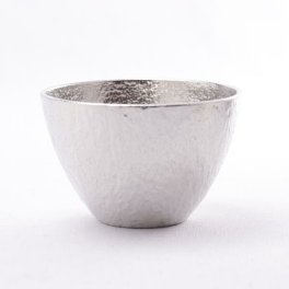 能作 ぐい呑 1個 ( 能作 即日発送 名入れ有料 ぐいのみ 盃 酒器 猪口 日本酒 高岡銅器 結婚 出産 内祝い 引き出物 金婚式 誕生日プレゼント 還暦祝い 古希 喜寿 米寿 退職 定年 プレゼント お祝い お返し お礼 令和 両親 父 母 男性 女性 日本製 おすすめ おしゃれ ) 