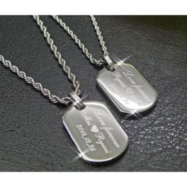 【名入れ ペアネックレス】2個入り IDプレート ドックタグ ステンレス ペアネックレスセット★高級ネックレスチェーン付き 2mm厚のネックレス お名前 記念日 メッセージを彫刻します オリジナルメッセージ可 名前入れ ジュエリー アクセサリーお誕生日 結婚記念日 記念日 お揃い プレゼント クリスマス バレンタイン ホワイトデー Anniversary記念の贈り物に！