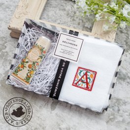 敬老の日 プレゼント ギフト 2026 プロヴァンス イニシャル ハンカチ 今治タオル ＋ハンドクリーム  刺繍 今治タオル セット 卒業 送別 レディース 女性 実用 日本製 祖母 おばあちゃん 実用的 おしゃれ 趣味グッズ もらって嬉しい センスがいい 
