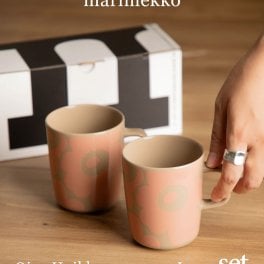 マリメッコ Marimekko 072581 カップ/グラス メンズ レディース キッチン用品 食器 ウニッコ マグカップ コップ ペア 2個セット ラテマグ 250ml スモールマグ オイバ 洋食器 食卓 ギフト プレゼント Oiva Unikko mug 2.5dl 2pcs テラ×ピーチ