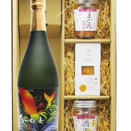 ★ 送料無料 ★ くじらの白麦 720ml + 人気おつまみ3点セット 【 麦焼酎 】【 要冷蔵 】【 2436 】【 ハロウィン 贈り物 ギフト プレゼント 誕生日 結婚のお祝い 】