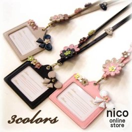 Happy 名入れ レザー ネームホルダー 横型 ハート と お花 フラワー リボン 日本製 本革 ネックストラップ ストラップ icカード 社員証 idケース idカードケース idカードホルダー レディース 女性 大人 かわいい おしゃれ 可愛い ブランド リール