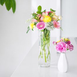 名前が入るオシャレな花瓶 フラワーベース シリンダー シンプルだけど素敵なフラワーベース結婚祝い 新築祝い 開店祝い のプレゼントに