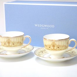 ウェッジウッドWEDGWOOD　アレクサンドラシャンパン　カップ＆ソーサーペア　　（ペアブランドボックス付き）【御結婚御祝・内祝・新築御祝・還暦御祝・御礼・寿・ギフト包装可能】