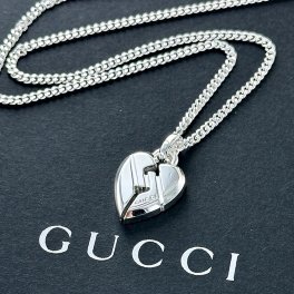 GUCCI グッチ ネックレス レディース 母の日 シルバー925 チェーン ノット ハート ペンダント シンプル おしゃれ 結婚式 結婚記念日 プレゼント 妻 彼女 誕生日プレゼント 女性 母 ギフト チェーンネックレス ジュエリー 成人 卒業 入学