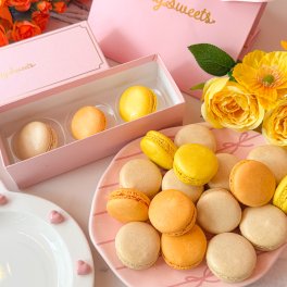 レモン・アプリコット・バニラマカロンギフト3つ入り♡　バレンタイン　ホワイトデー　プレゼント　お菓子　可愛い