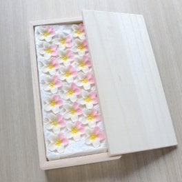 落雁「さくら 20ケ入」 桐の化粧箱入【母の日】【和菓子】【和菓子詰合せ】【お歳暮】【干菓子】【和三盆】【贈り物】