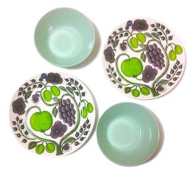 北欧ブランド食器　アラビアARABIA　イッタラiittala  ボウル・プレート食器　ペア（パラティッシパープル、ティ―マ　グリーン）