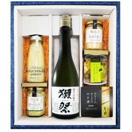 ★ 送料無料 ★ 獺祭 純米大吟醸45 720ml + 厳選おつまみセット【 おつまみセット 】【 6338 】【 ハロウィン 贈り物 ギフト プレゼント 誕生日 結婚のお祝い 】