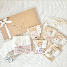 人気ギフト ハンカチ サシェ ギフトセット 花 花束 誕生日 御祝 プレゼント ギフト 退職 転勤 祝 結婚 内祝 入学 就職