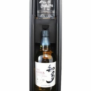 ★ 送料無料 ★  【 ウイスキー 】サントリーウィスキー 知多 700ml + メッセージ入りロックグラス１個セット【 5829 】【 ハロウィン 贈り物 ギフト プレゼント 誕生日 結婚のお祝い 】