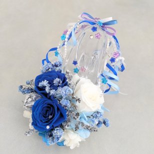 【プリザーブドフラワー／ガラスの靴ミニシリーズ】ガラスの靴アレンジ ミニサイズ　雪の女王/フラワーケース付き
