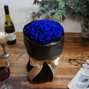 ブルーローズ、枯れないお花、青バラ１２本のプリザーブドフラワー 花言葉は【夢は叶う】恋人や友人にサプライズなプレゼントに最適！花言葉TAG無料！バレンタインデー、ホワイトデー、誕生日、記念日、プロポーズ