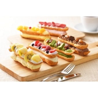 クレームデラクレーム プレミアムバトンシューアイスケーキ 6個入  ／アイスケーキ アイスクリーム・シャーベット スイーツ・お菓子 食品 敬老の日 プレゼント ギフト お彼岸 お供え 秋 送料無料 取り寄せ グルメ 産地直送 センター スイーツ お菓子 高級 ご飯 食品 飲料 おかず つまみ おやつ