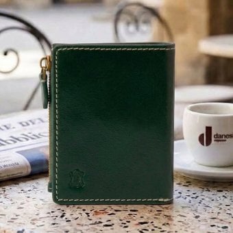 ベリーズヨーク　BELLIES YORK　コンパクト財布　二つ折り財布　BYTM1882GR　グリーン　緑色　ベジタブルタンニン　イタリアンレザー　牛革　”エイジングを楽しむ革小物”