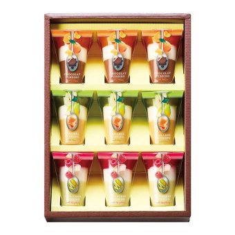 送料無料 お歳暮 ひととえ3層デザート プリンパフェ  ※11/2以降の出荷予定となります。北海道・沖縄・離島は配達不可 全国送料無料 御歳暮 早割 お歳暮2026 御挨拶 お取り寄せ グルメ スイーツ